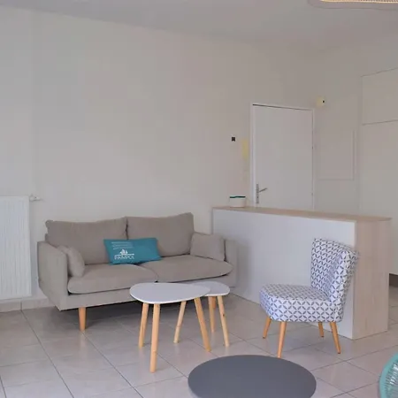 Bel Entierement Renove 5 Personnes Au Centre De - Ref 923 Perros-Guirec